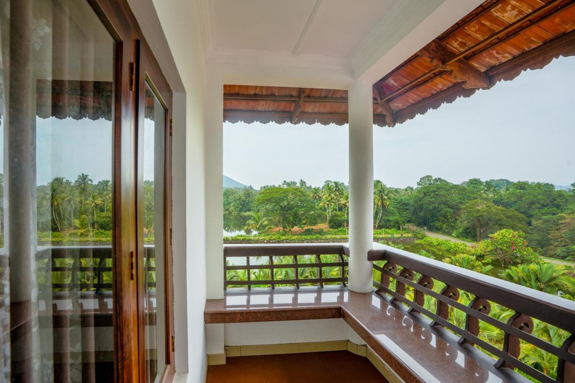 Palette Resorts- Tapovan Green County Thattakad Экстерьер фото