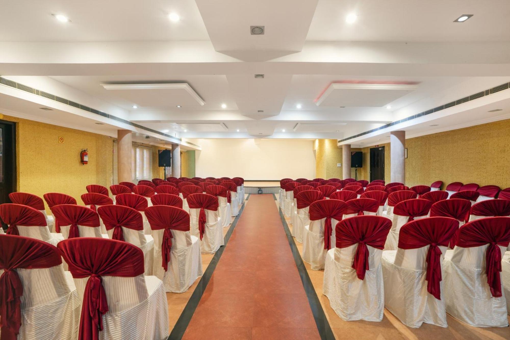 Palette Resorts- Tapovan Green County Thattakad Экстерьер фото